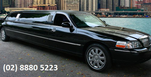 Black Stretch Limousine Very sleek looking black stretch limousine
